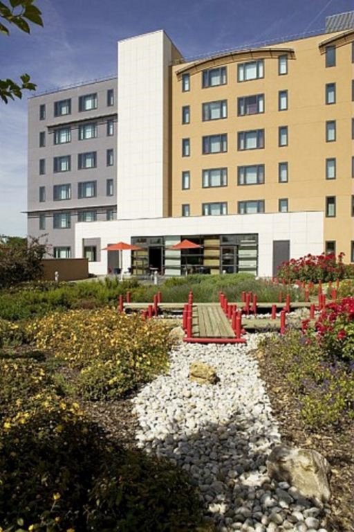Novotel Suites Paris Roissy CDG 3