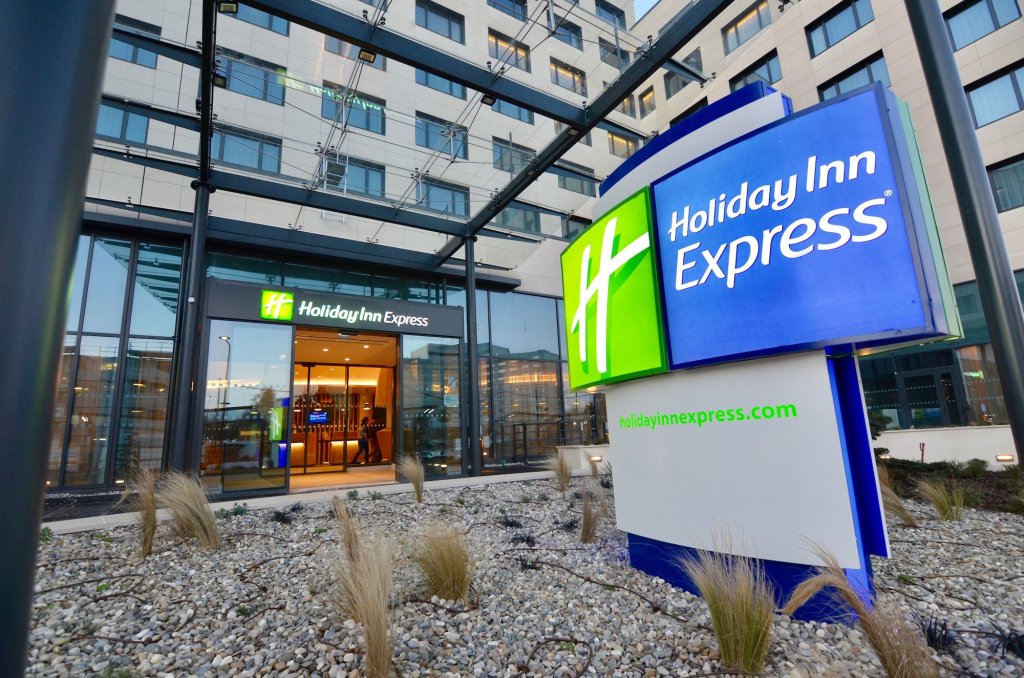 Holiday Inn Express Paris - CDG Airport, an IHG Hotel 1