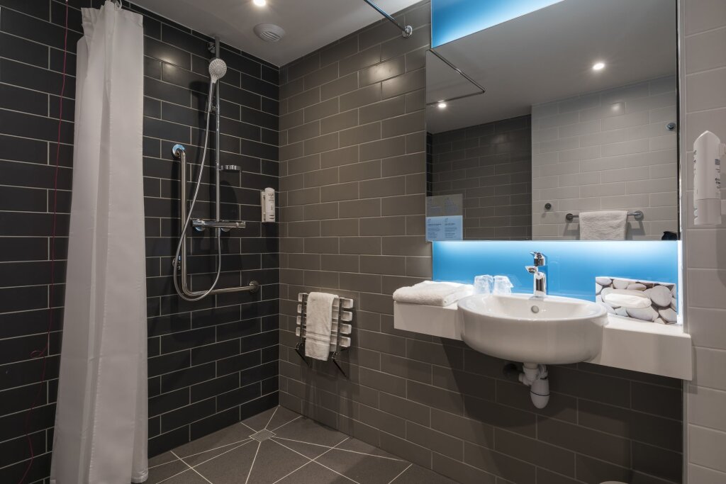 Holiday Inn Express Paris - CDG Airport, an IHG Hotel 7