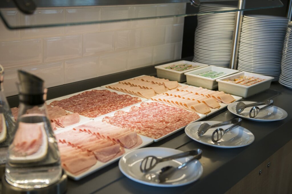 Holiday Inn Express Paris - CDG Airport, an IHG Hotel 9
