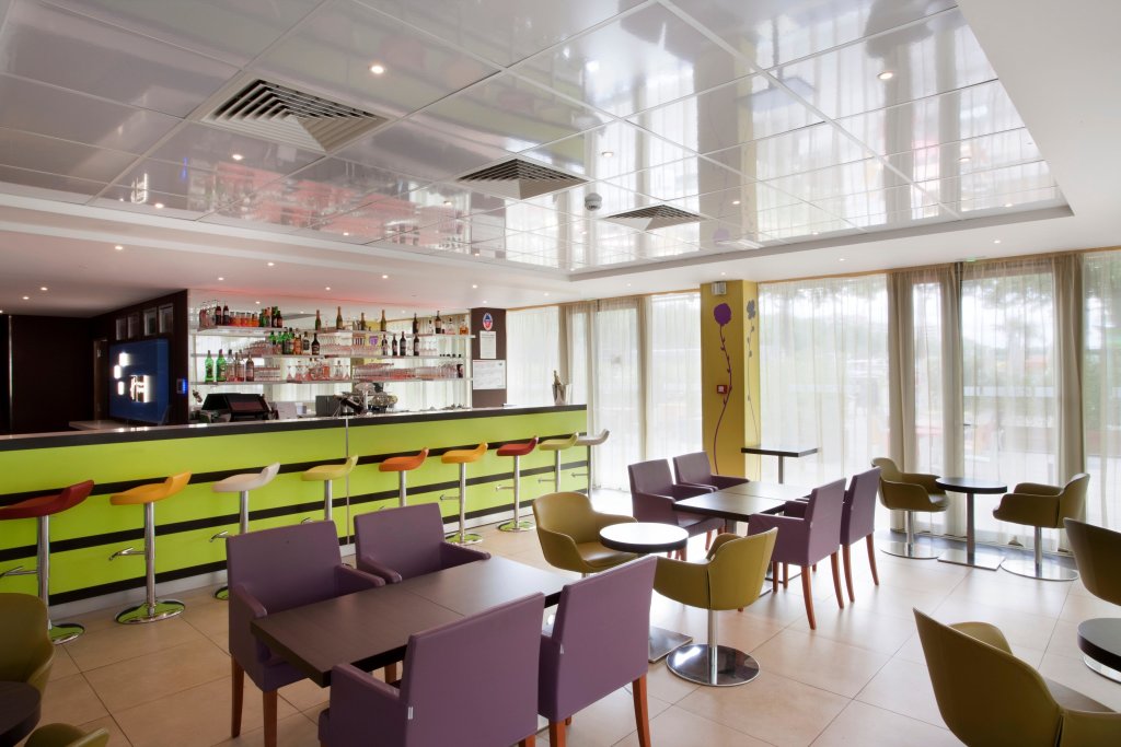 Holiday Inn Express Paris-Canal de la Villette, an IHG Hotel 12