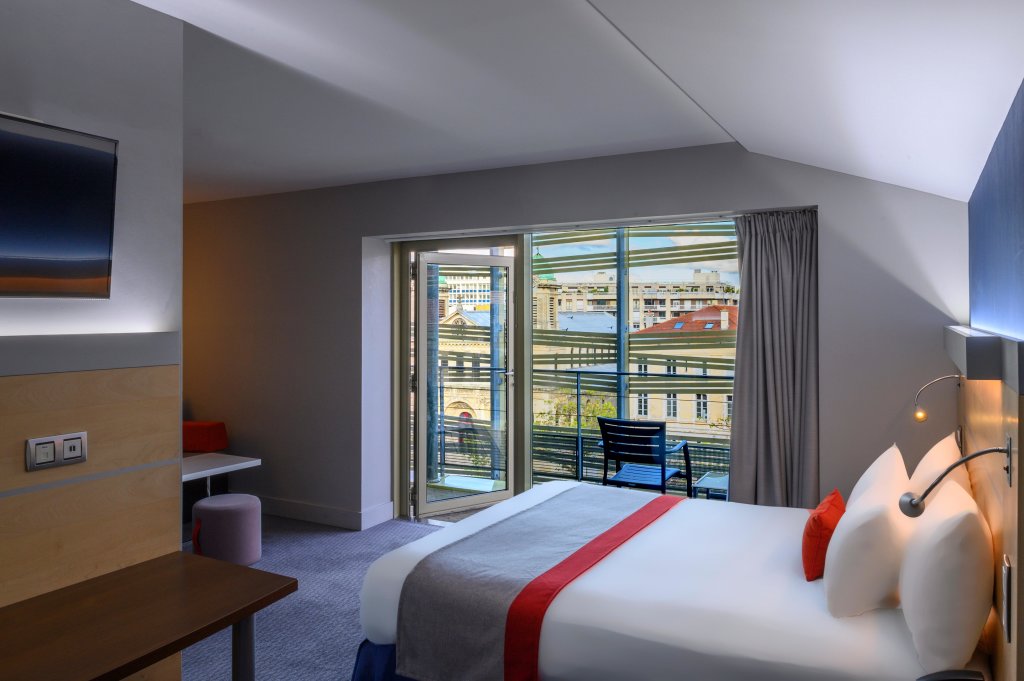 Holiday Inn Express Paris-Canal de la Villette, an IHG Hotel 17