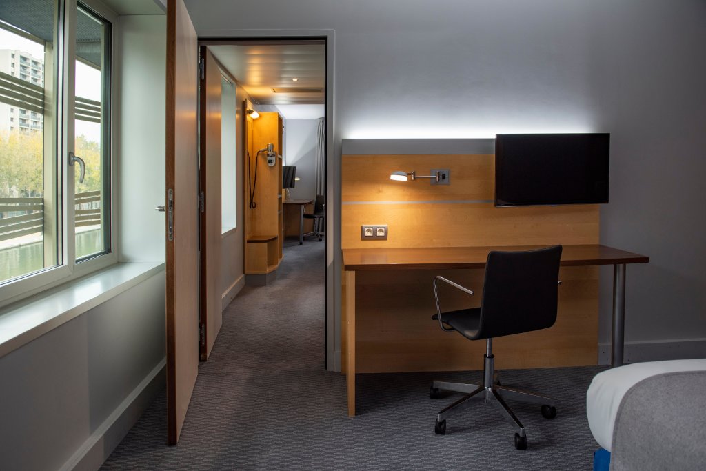 Holiday Inn Express Paris-Canal de la Villette, an IHG Hotel 20