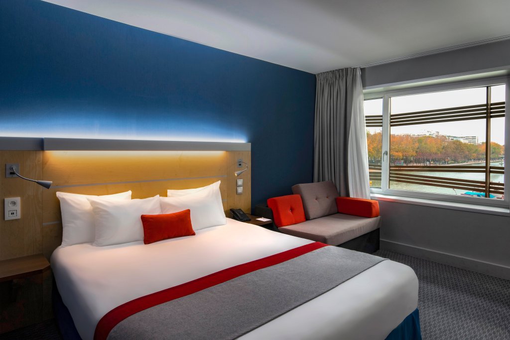 Holiday Inn Express Paris-Canal de la Villette, an IHG Hotel 8
