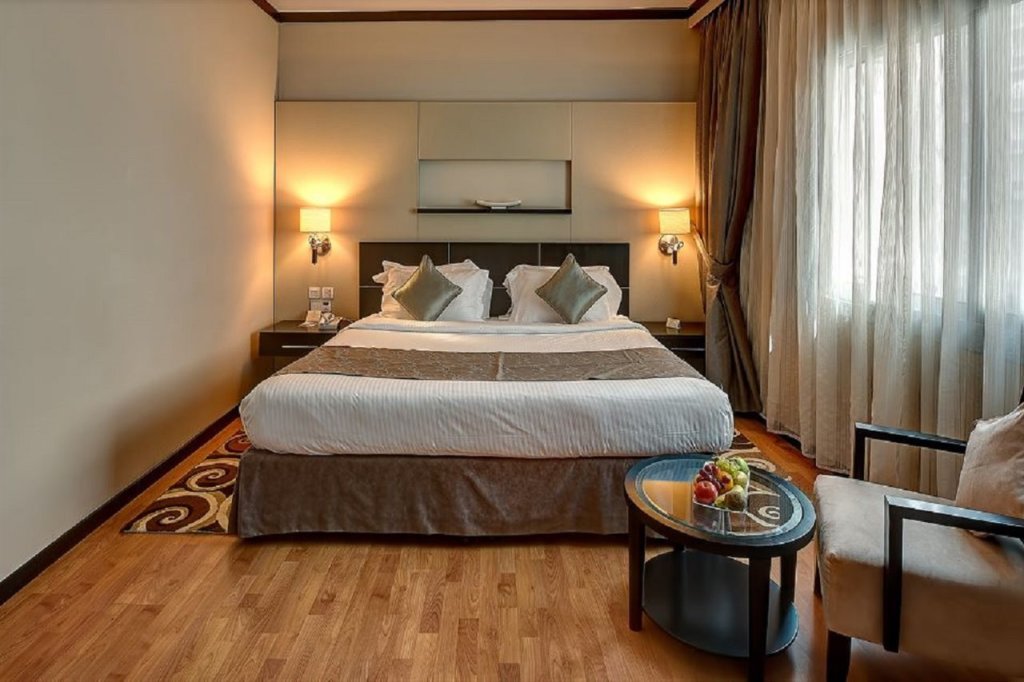 Grandeur Hotel 10