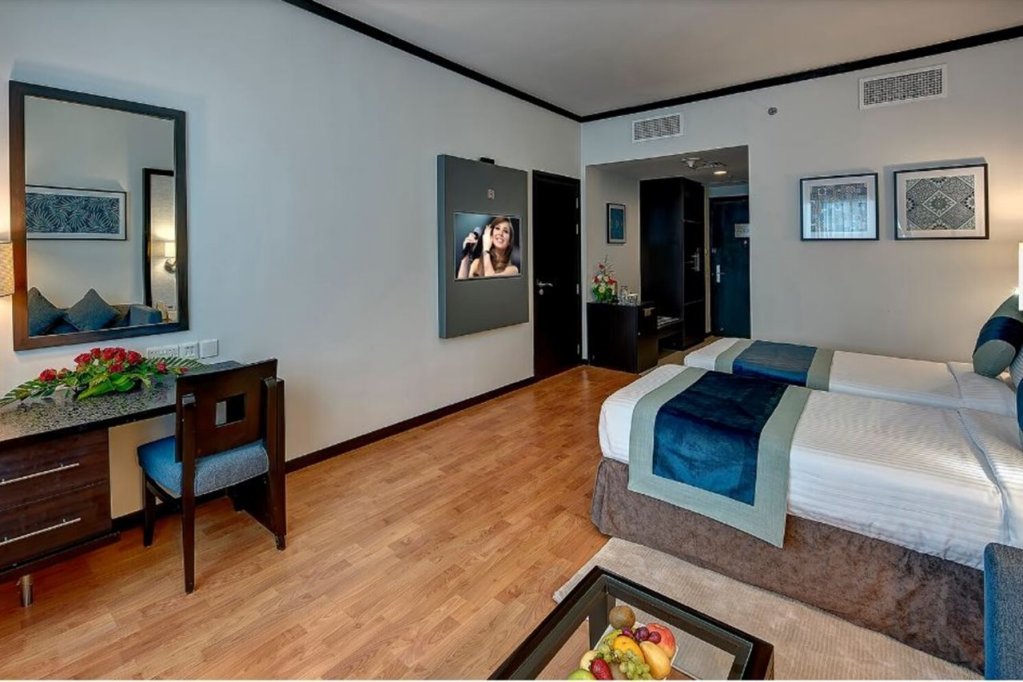 Grandeur Hotel 12