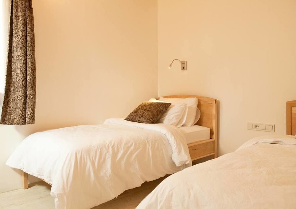 Etenna Beach Bungalows 14