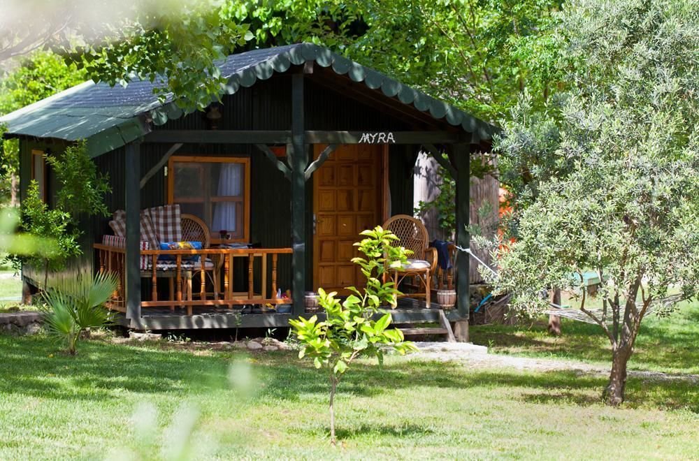 Etenna Beach Bungalows 23