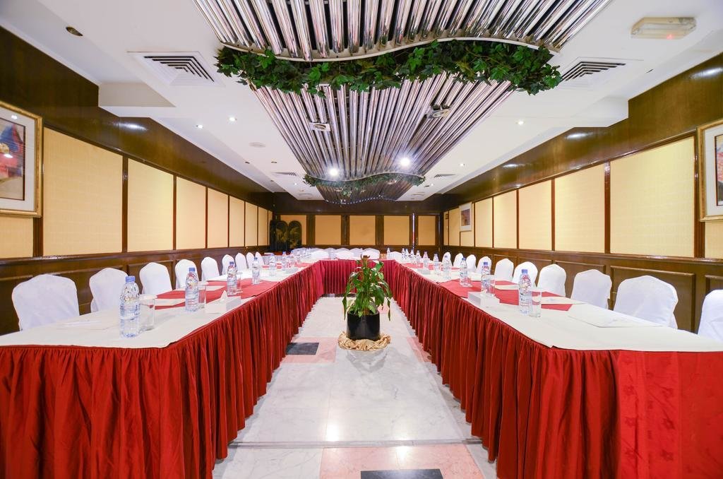 Al Seef Hotel 12