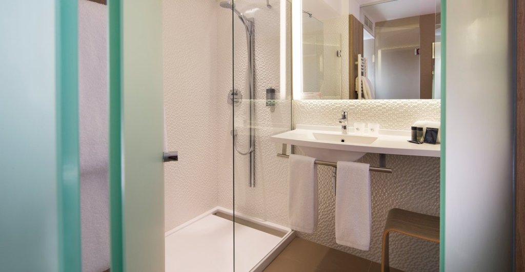 Hotel Oceania Paris Roissy CDG 9