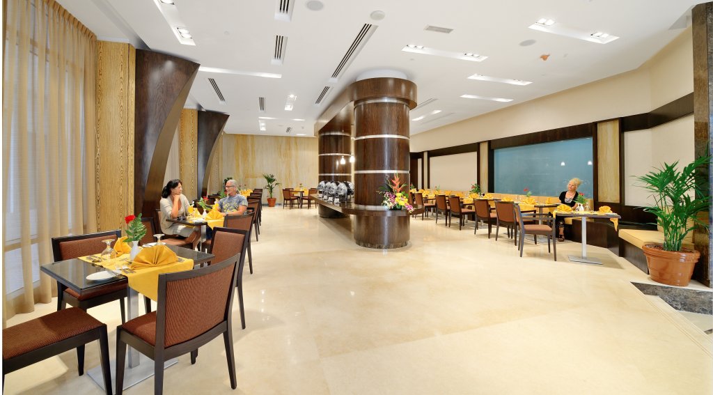 Al Majaz Premiere Hotel Apartment 16