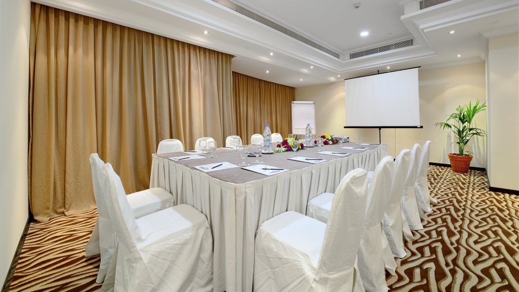 Al Majaz Premiere Hotel Apartment 19