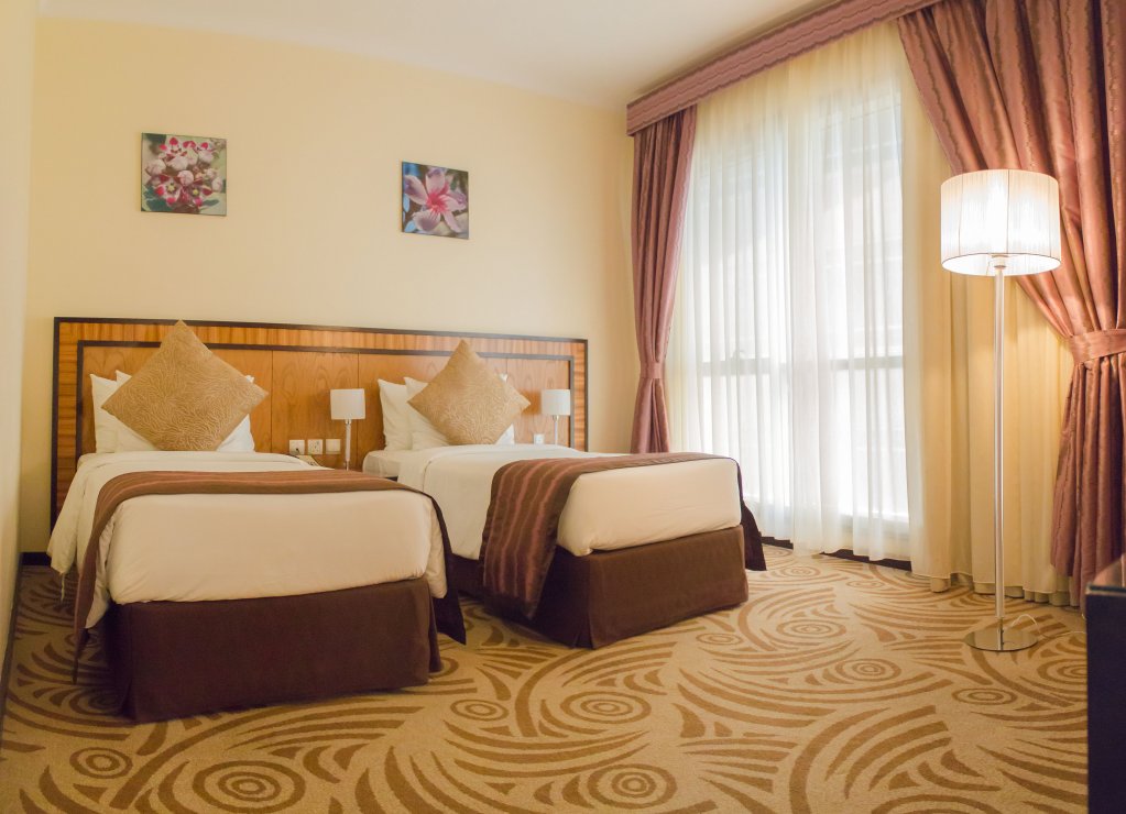 Al Majaz Premiere Hotel Apartment 3