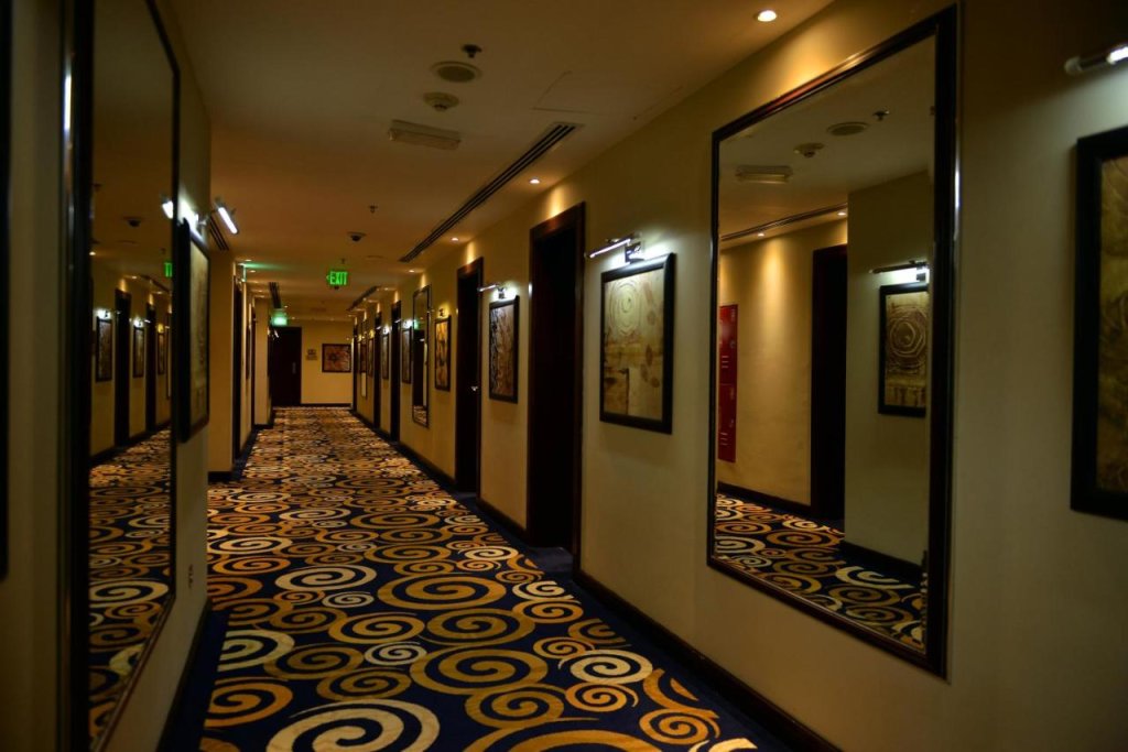 Strato Hotel by Warwick 21