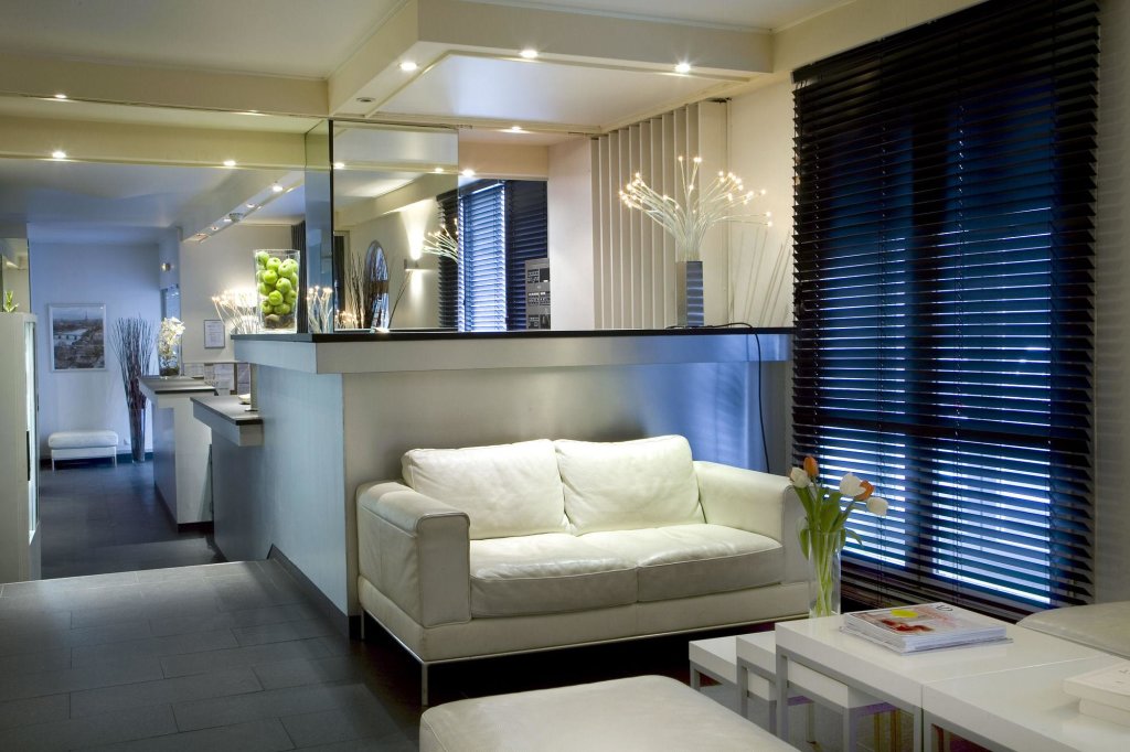 Hôtel Victoria Paris 8