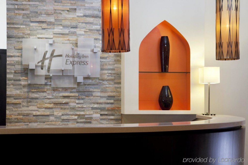 Holiday Inn Express Dubai Safa Park, an IHG Hotel 16