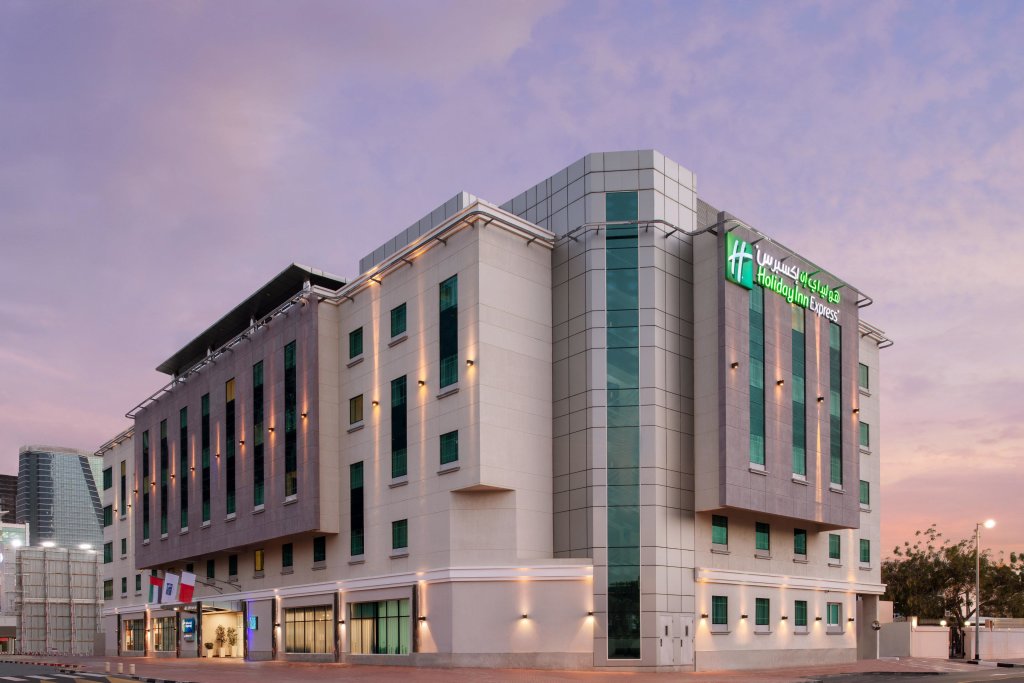 Holiday Inn Express Dubai Safa Park, an IHG Hotel 7
