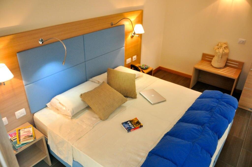 Hotel 325 Tor Vergata 1