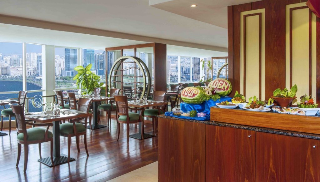 Golden Tulip Sharjah 15
