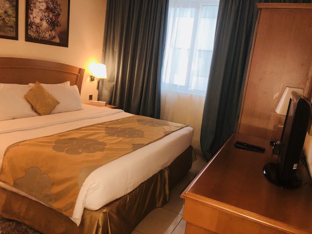 Golden Tulip Sharjah 6