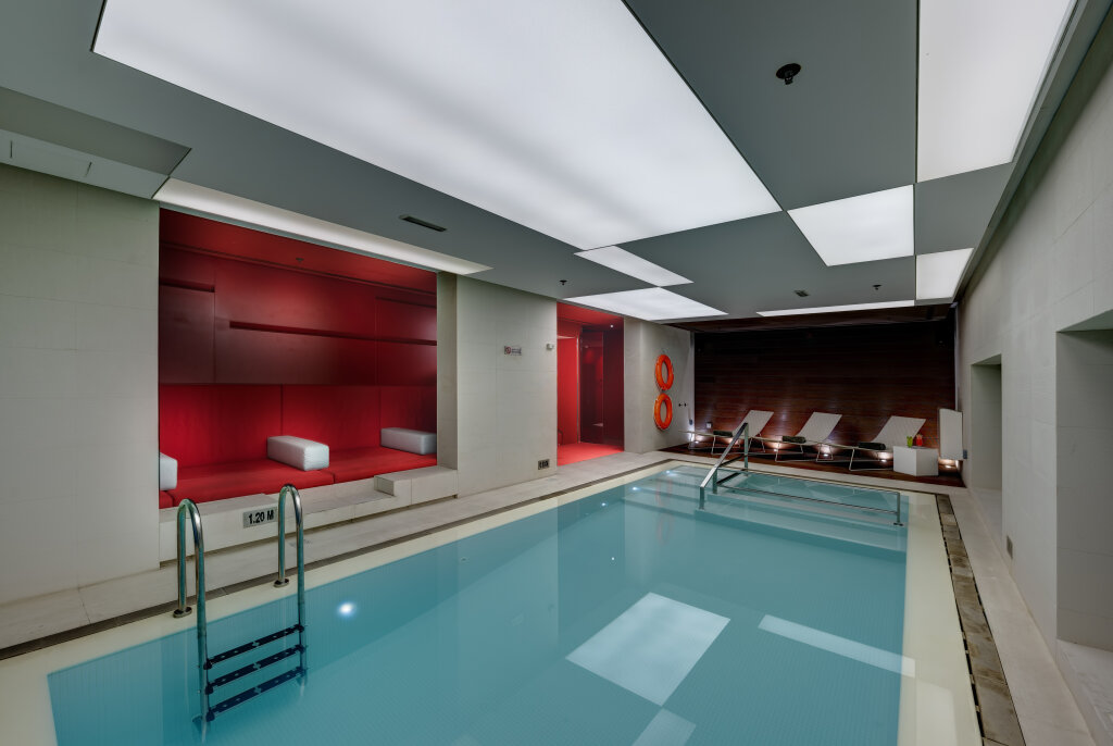 72 Hotel 9