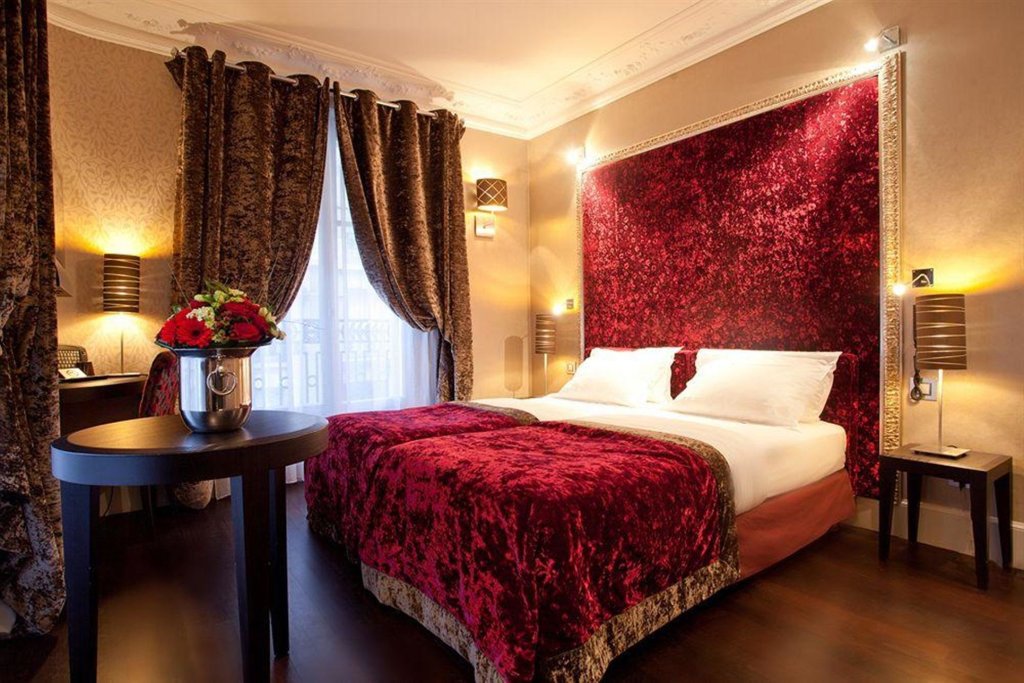 Hotel Ares Eiffel 4
