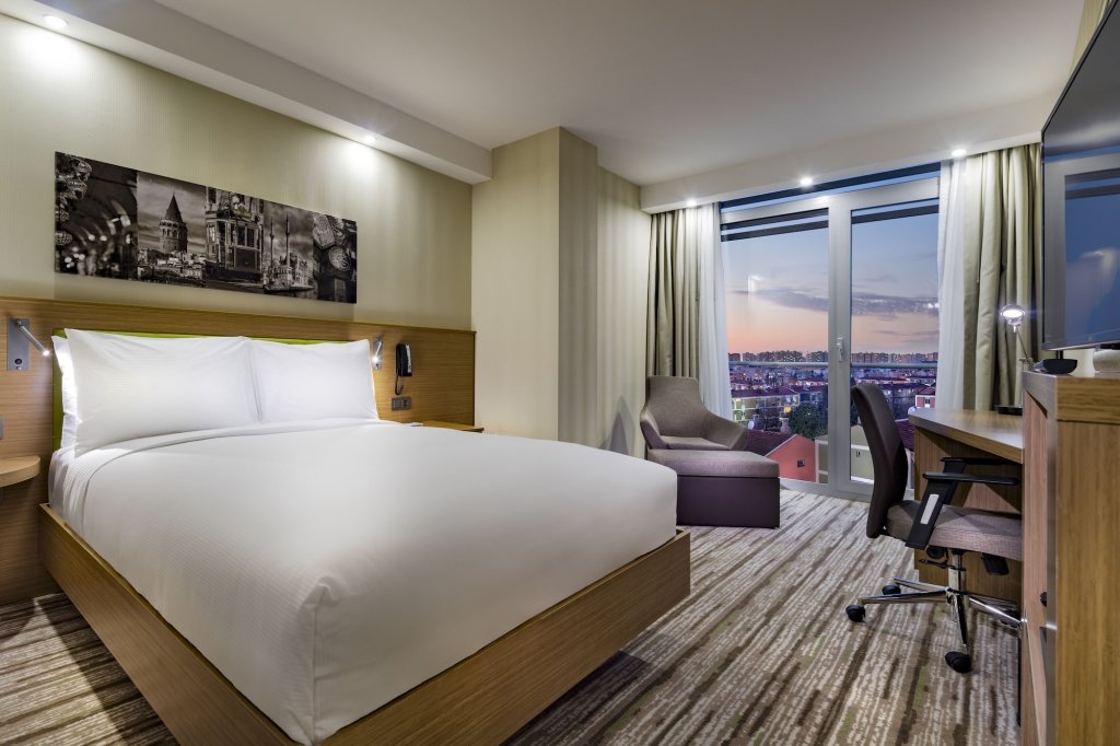 Hampton by Hilton Istanbul Atakoy 2