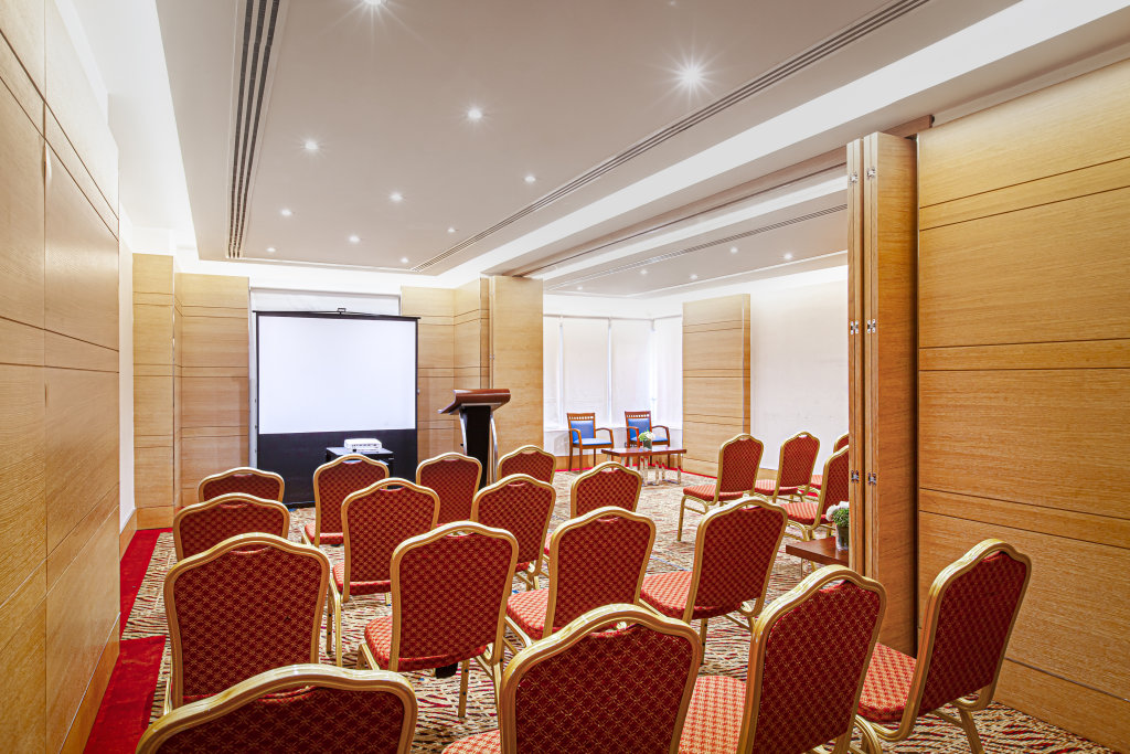 Golden Sands Hotel Sharjah 12