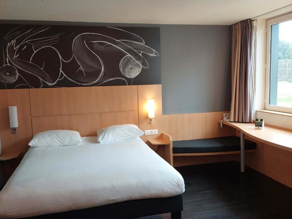ibis Paris Orly Rungis 15