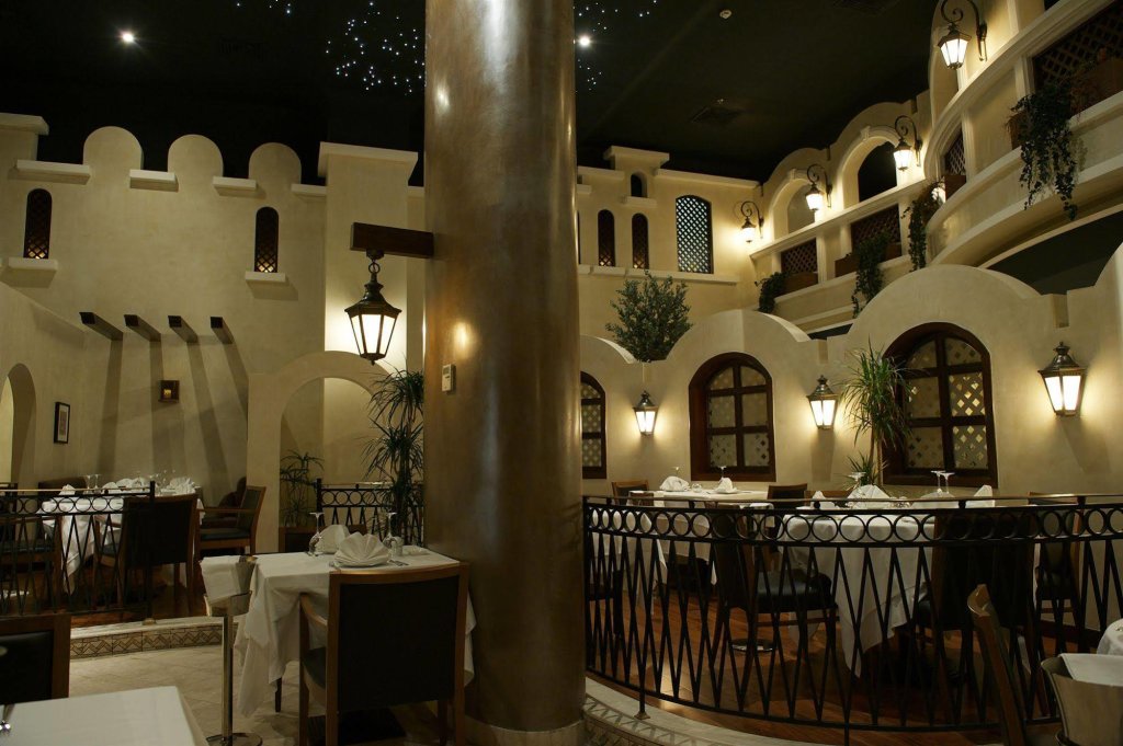Rawasi Hotel Suites 10