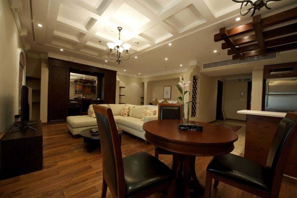 Rawasi Hotel Suites 12
