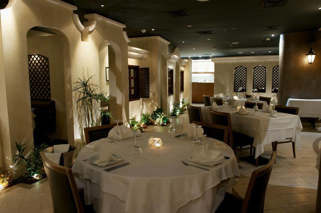 Rawasi Hotel Suites 17