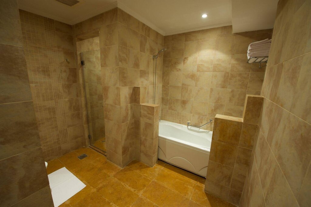 Rawasi Hotel Suites 21