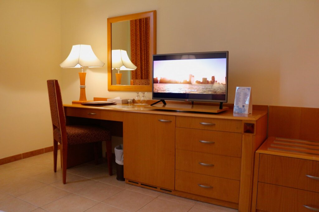 Sharjah Premiere Hotel Resort 16