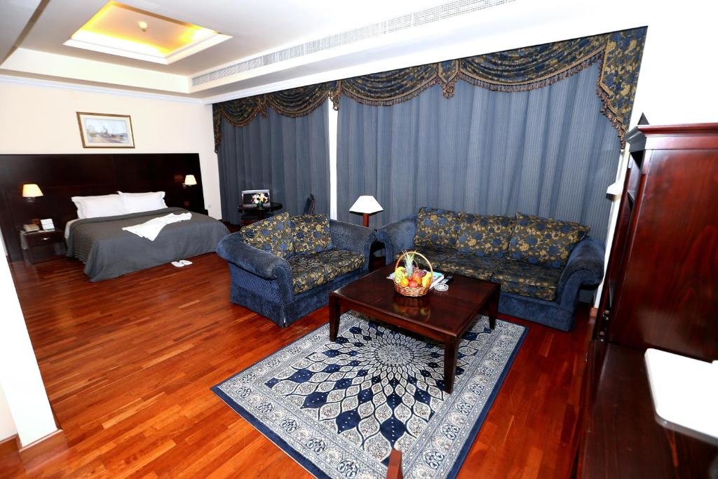 Sharjah Premiere Hotel Resort 5