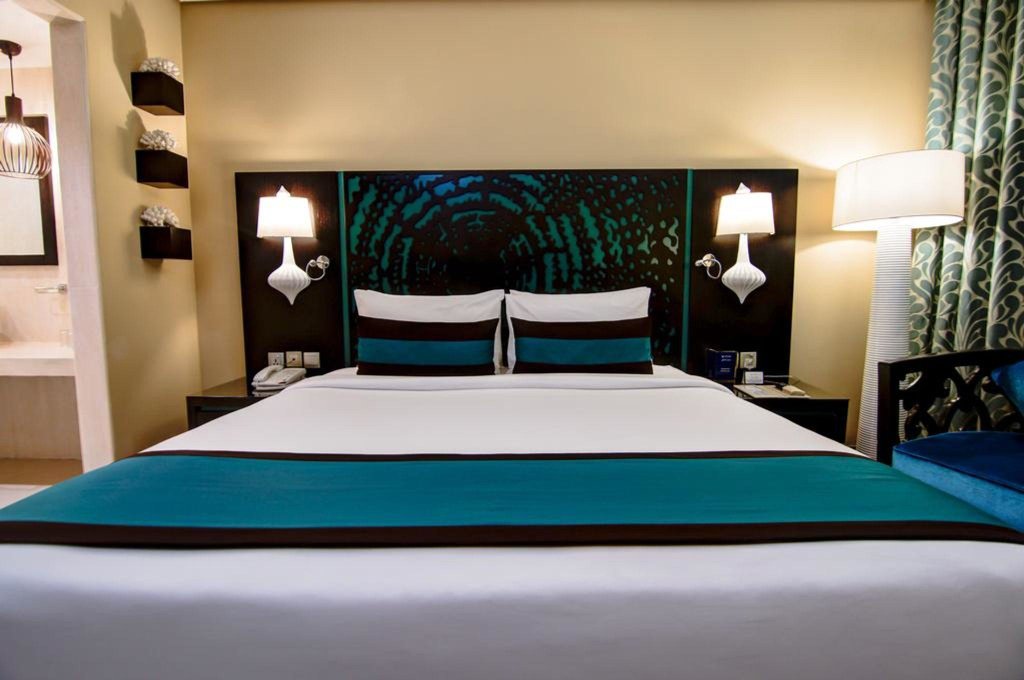 Signature Hotel Al Barsha 10