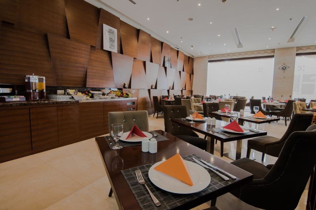 Signature Hotel Al Barsha 17