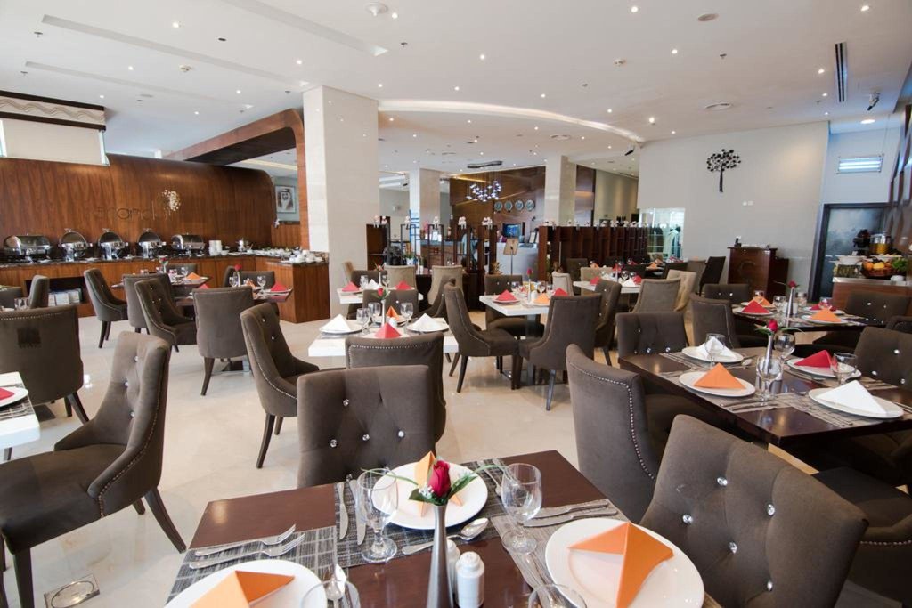Signature Hotel Al Barsha 18