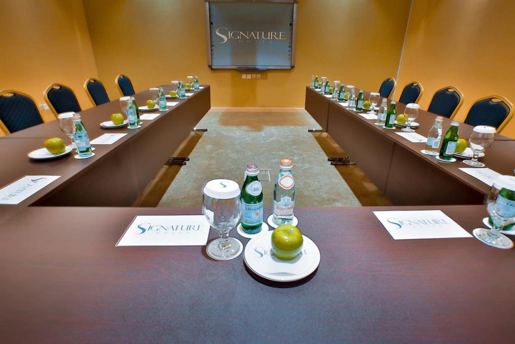 Signature Hotel Al Barsha 6