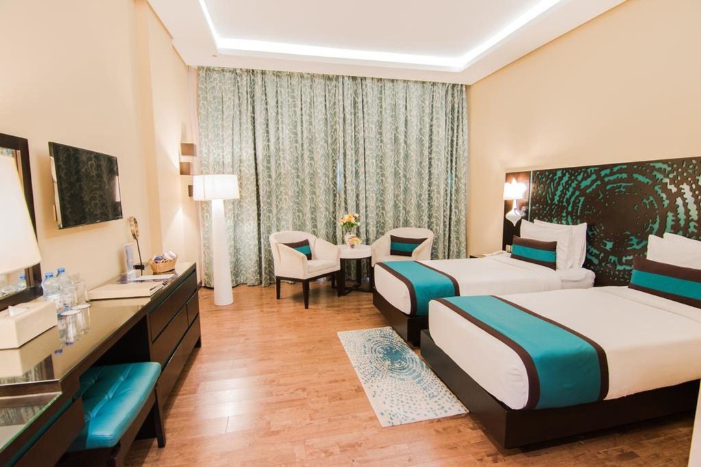 Signature Hotel Al Barsha 7