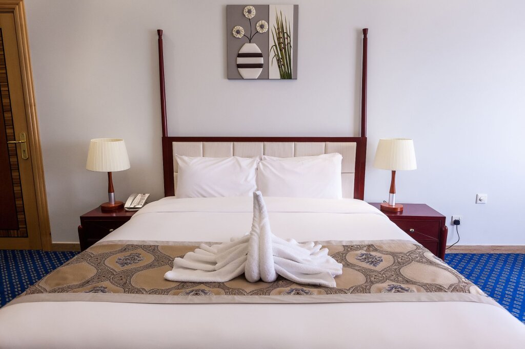 Red Castle Hotel 9