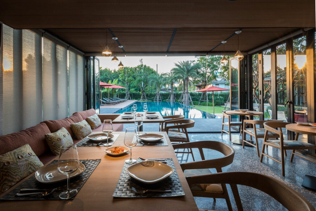 The Silver Palm Hotel 12