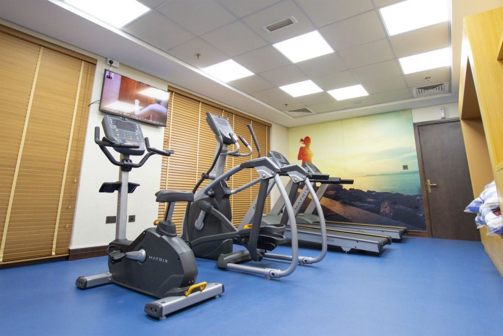 TIME Express Hotel Al Khan 12