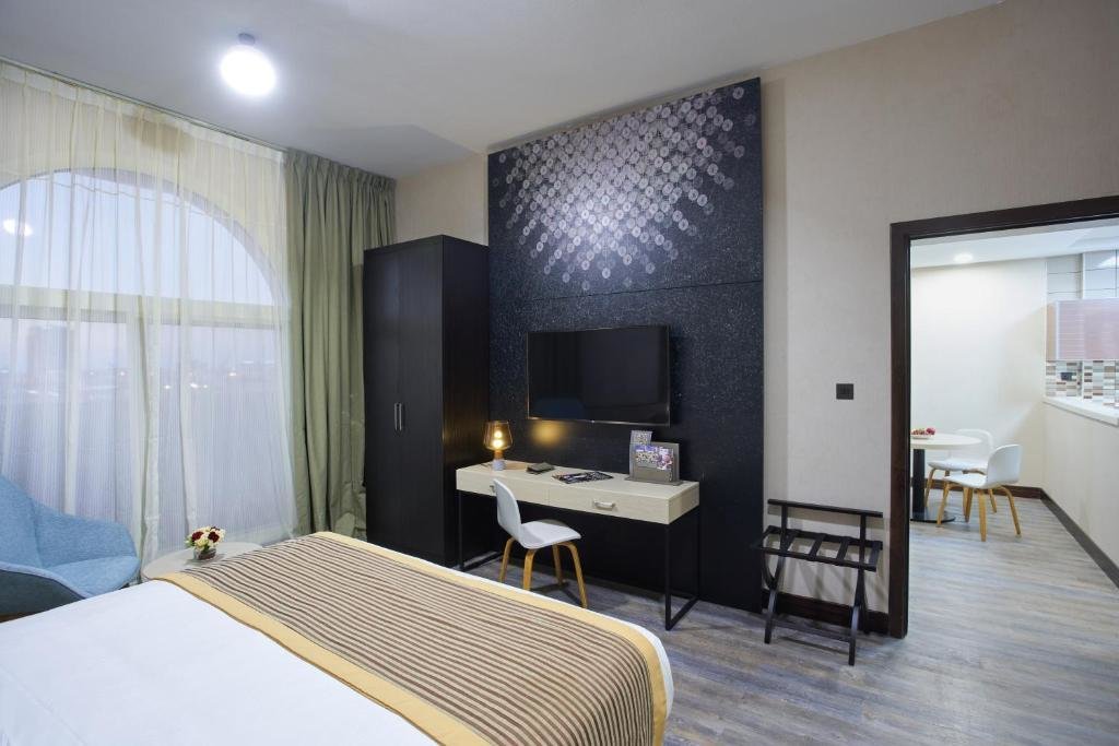 TIME Express Hotel Al Khan 19