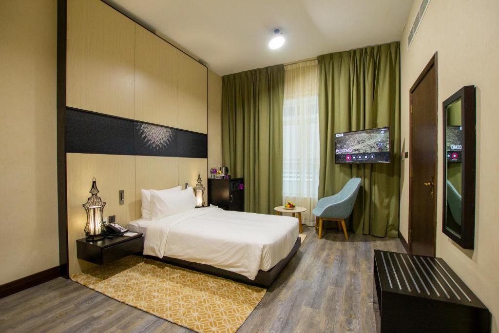 TIME Express Hotel Al Khan 7
