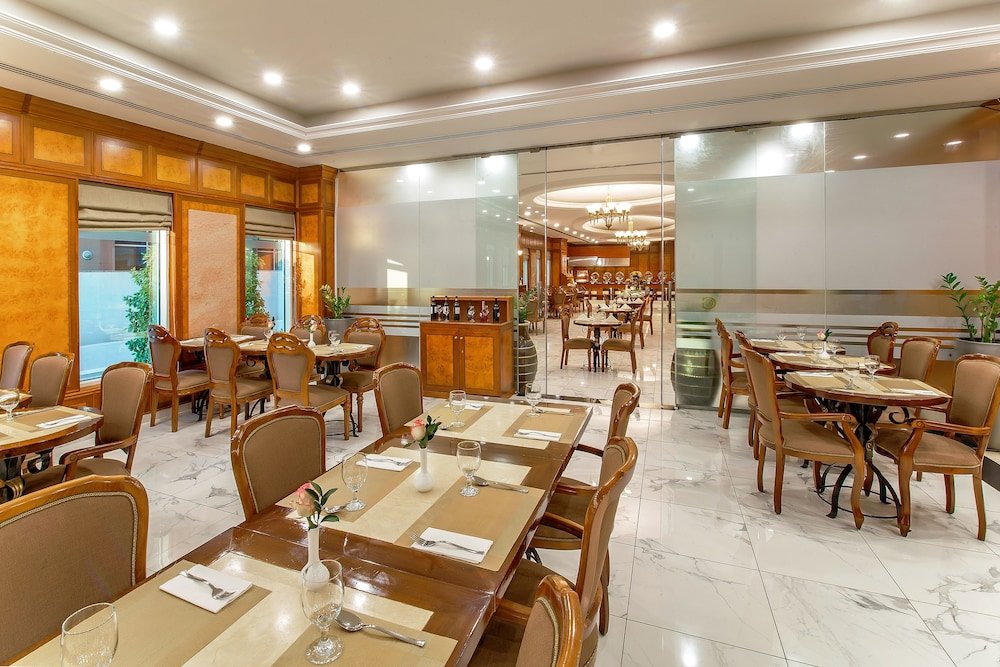 Grand Excelsior Hotel Bur Dubai 17