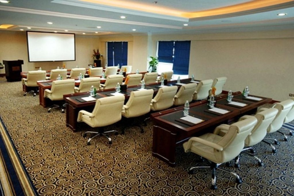 Grand Excelsior Hotel Bur Dubai 23