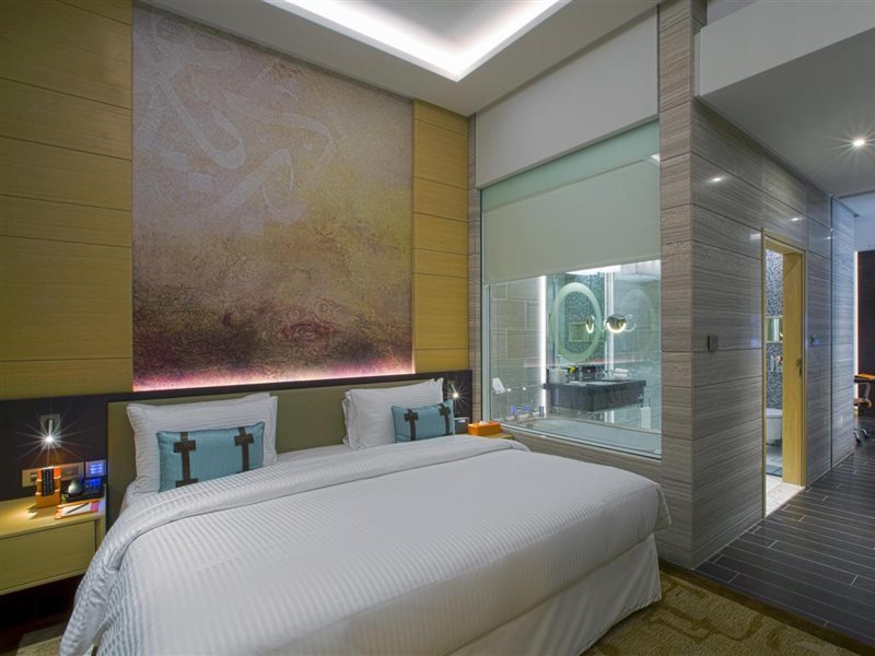 Grayton Hotel Dubai 10