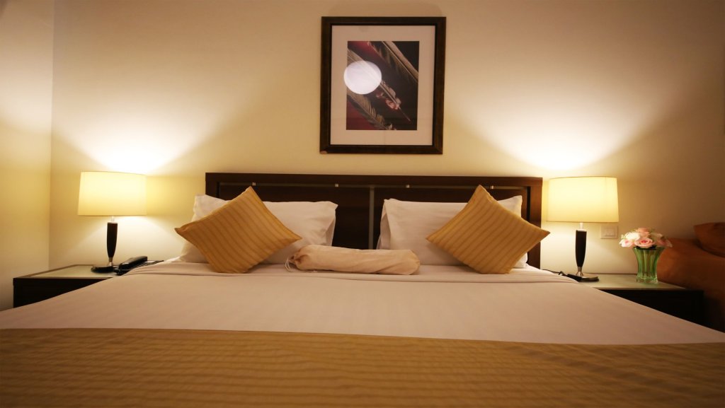 Tulip Hotel Apartment 8