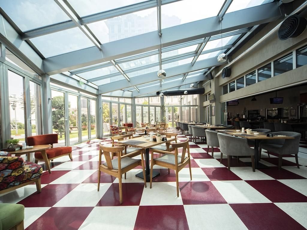 WOW Airport Hotel 20
